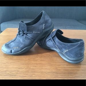 Clark’s wave shoes women’s 8M